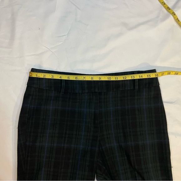 Ann Taylor Factory Black and Green Plaid Cropped Pants, Great for Fall or Winter - Picture 12 of 14